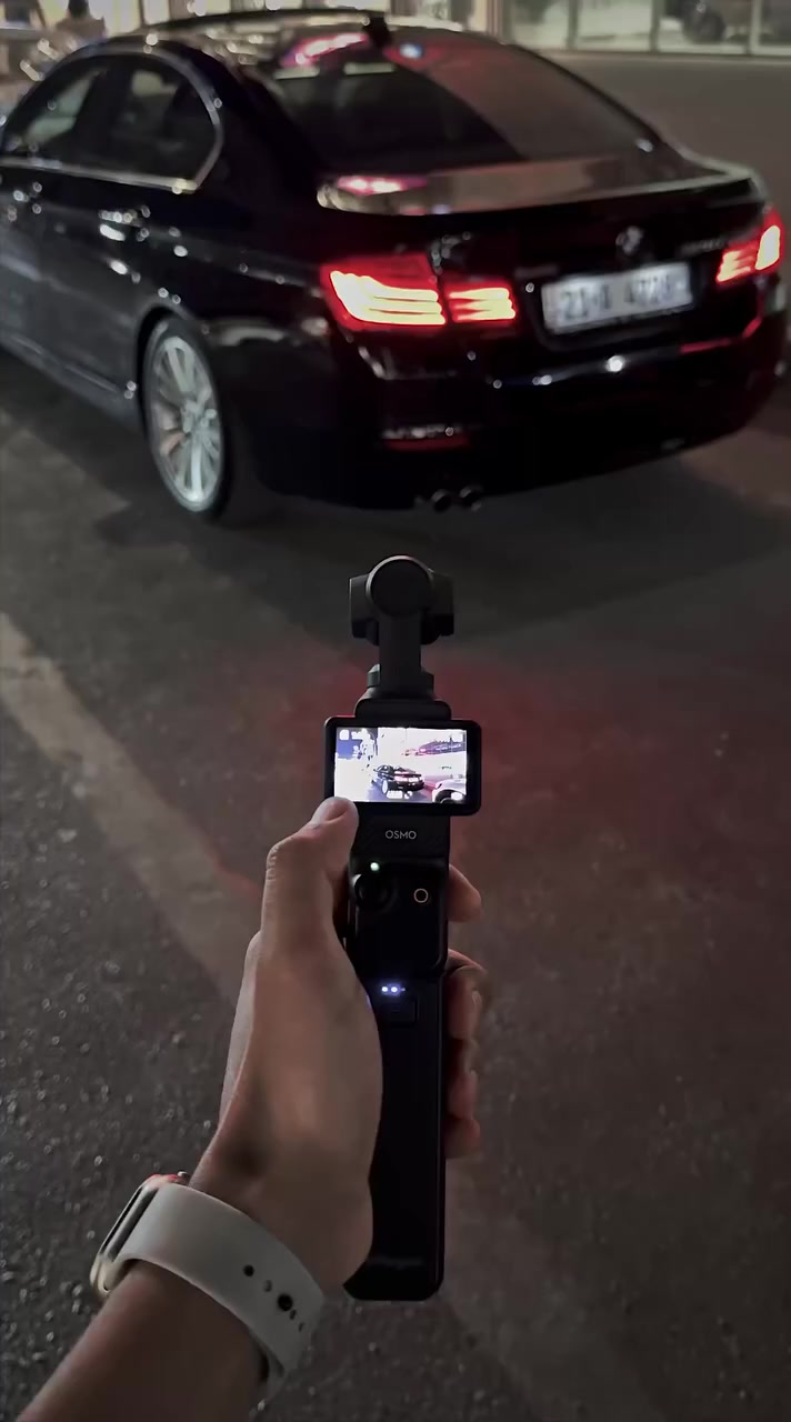 السلام عليكم . F10 .528i.N20 2015/رقم مميز . داخل قرميدي /خمس بردات/ بيبان شفط / وكاله العروش/ فقط البنيد مصبوغ /شاشه دجتل / السياره شباب فول مواصفات/ السعر 205 / استفسار اخوكم ابو الحسن ***********/ مكان السياره بغداد مجمع مشن
