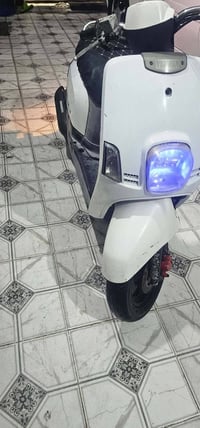 دراجة بوليس • ياباني • ١٠٠/١٠٠