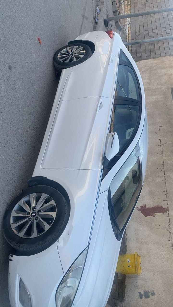 سوناتا 2015 خليجيه مكفوله
السلام عليكم
للبيع سوناتا 2015 خليجيه
رقم بصرة باسمي
مواصفات الشركه العامه
كشن كهرباء
قطعتين تبريد
مرايات شفط
محرك 2400 دوش

شفتات كير بالستيرن
وباقي المواصفات المعروفه
السياره مكفوله من ضربه و صبغ السعر 148 وبيه مجال بسيط للاستفسار 
***********
مكاني البصرة خمسميل
