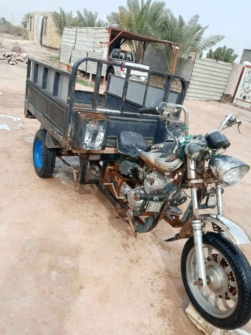 امتيار 2010 كلك مكينه ناعمه شاصي بيه تلحضات ومصلحات قليل مو هواي بدي يرفع جكات  السعر600وبيها مجال مكان السماوه السوير ***********
