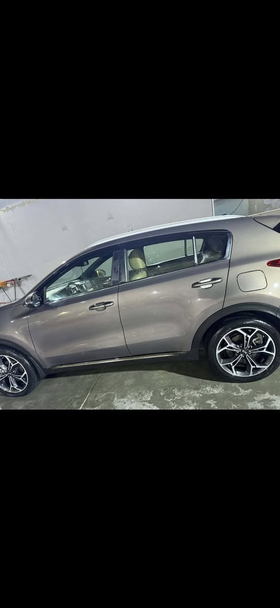 كيا سبورتج 2020 جي تي لاين ماشيه 52 الف مكفوله سعر 208 وبيها مجال ***********
