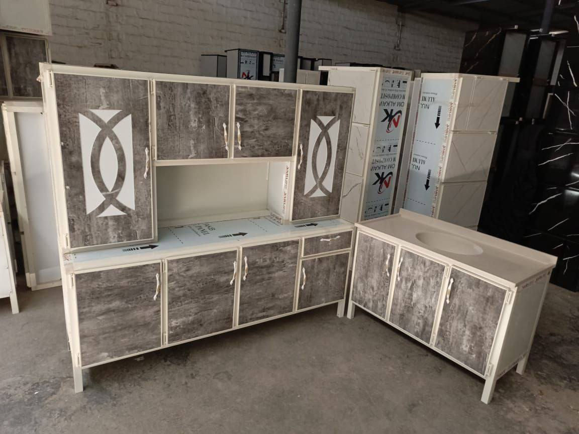 للبيع 
مترين مع سنك 
يتوفر توصيل محافظات


**إذا كنت صاحب هذا الإعلان وتريد حذفه لأي سبب، رجاءا أرسل رسالة إلى الدعم الفني**