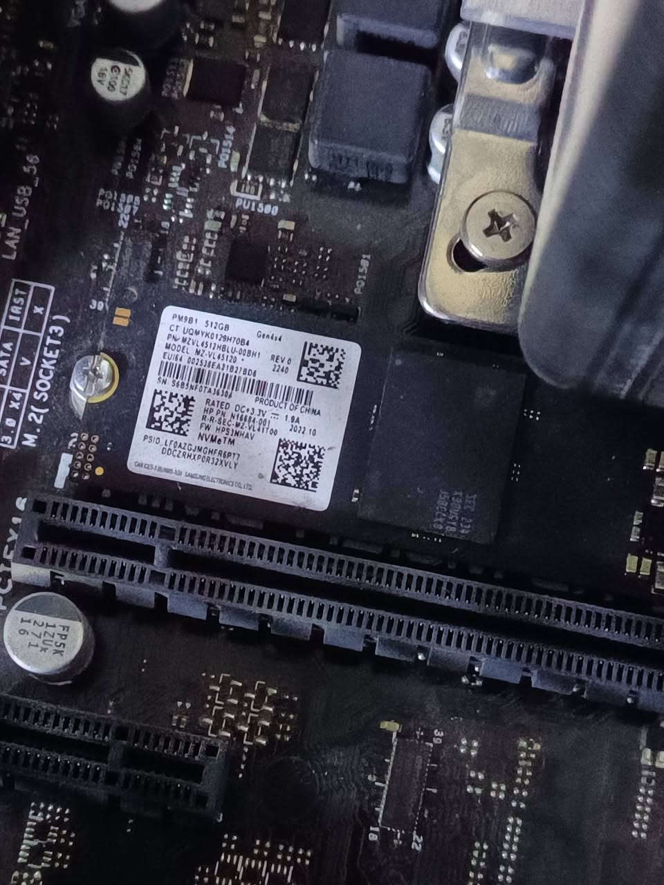 Mother bord H510M-c/PS اب 100 الف

Hydro pro 700w اب 70 الف 

M.2 Samsung 512 g اب 70 الف


**إذا كنت صاحب هذا الإعلان وتريد حذفه لأي سبب، رجاءا أرسل رسالة إلى الدعم الفني**