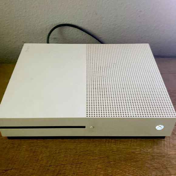 ‎اكسبوكس ون اس 500GB‎ الشطره, ذي قار


**إذا كنت صاحب هذا الإعلان وتريد حذفه لأي سبب، رجاءا أرسل رسالة إلى الدعم الفني**