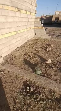 هيكل للبيع  الموقع حي منصور خلف معمل النايلون  المساحة 200 متر سند 25 ...