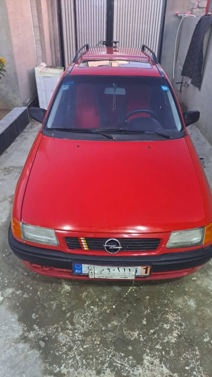 السلام عليكم
اوبل استرة للبيع
موديل 1993
كير و محرك شرط
مكينة 16

تدفئه شغاله
المكان : الموصل المشاهدة

رقم الهاتف اسيا : ***********
رقم الهاتف كورك : ***********
