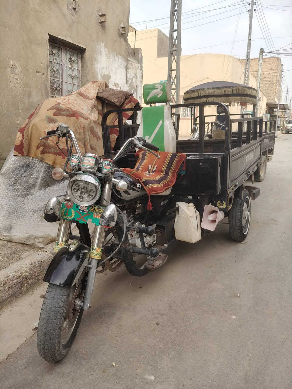 ستوته للبيع رقم. الاماني مداور ثاني يوم مديل 2014 محرك جديد قبل شهر شاده ستوته مكفوله من كلشي سعره 1800 رقم ***********
