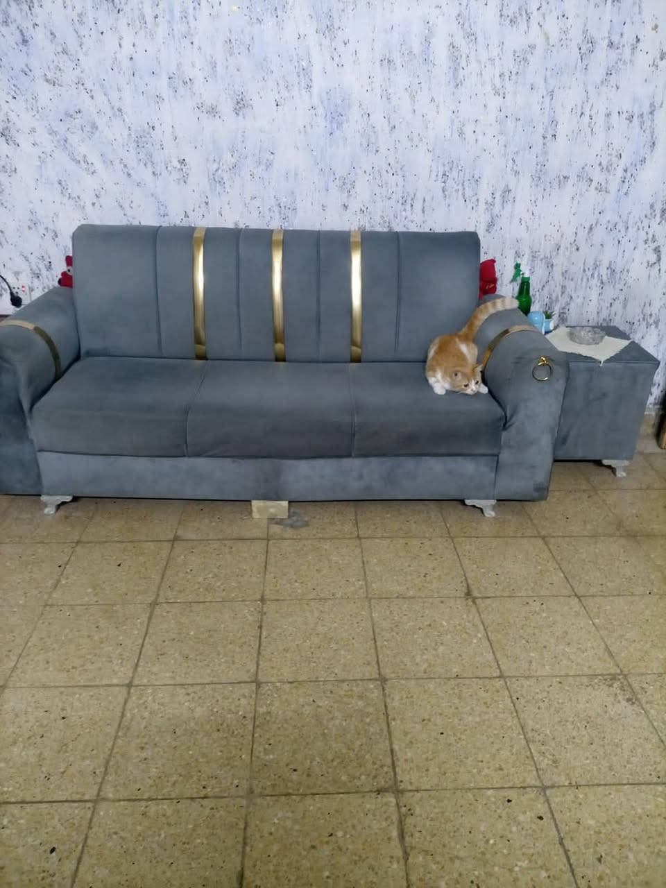 حبايب هذا تخم نضيف وحلو سعره 150 وبي مجال عنوان سيديه بغداد ويحتوي على 10 مقاعد


**إذا كنت صاحب هذا الإعلان وتريد حذفه لأي سبب، رجاءا أرسل رسالة إلى الدعم الفني**