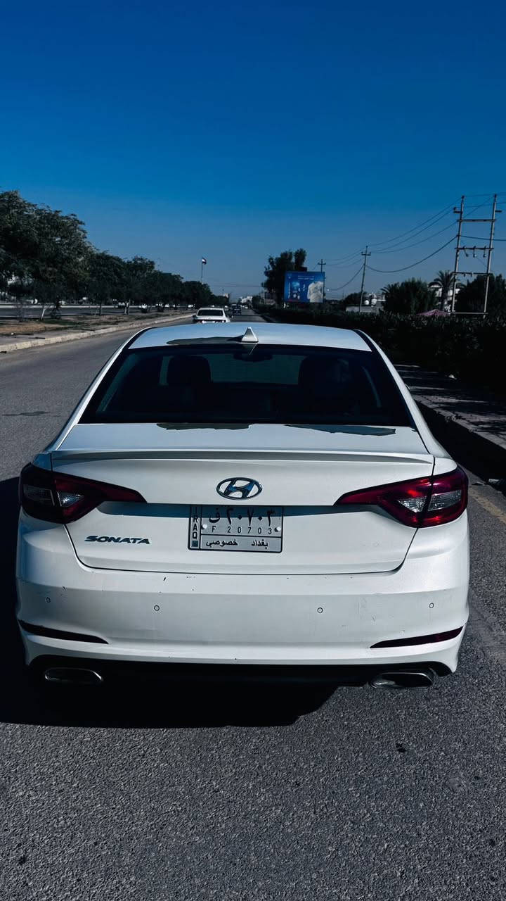 سلام عليكم سوناتا 2017 وارد امريكي سبورت مكينه جي دي اي  فول مواصفات بصمه فتحت سقف كشنات كهرباء + تدفئه تبريد ضرره فقط الجنطه مكاني الانبار رمادي سعر 142 وبيه مجال للاستفسار الاتصال على رقم ***********
