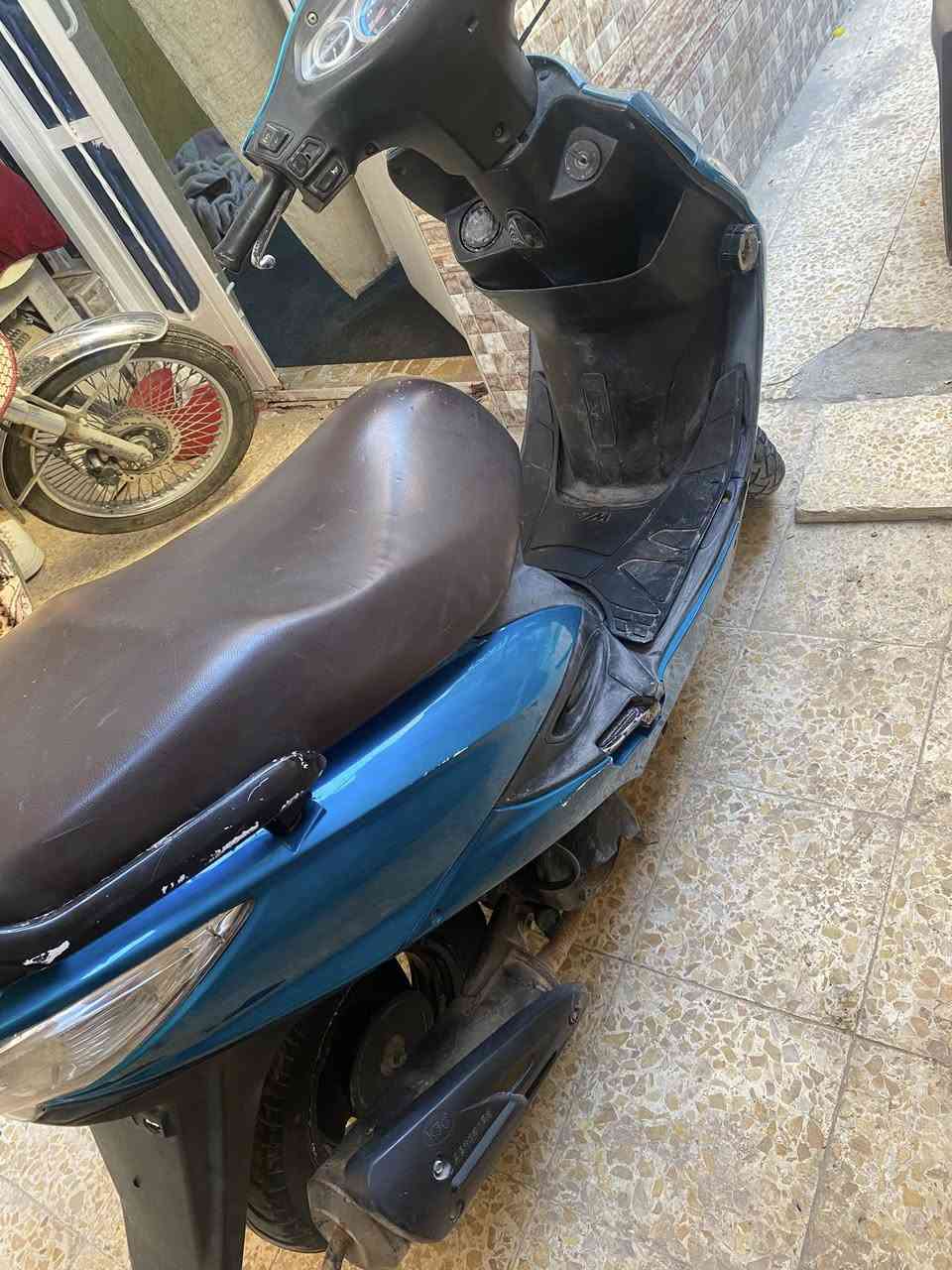 للبيع كامكو g4 دراجه نضيفه كلش مفتوحه فقط زنجيل مبدل الدراجه تشتغل سلف هندر
كهربائيات كلهه شغاله بريكات شلعه معدل الدراجه كامله 
السعر 375وبيها مجال قليل مكاني كوفه حي ميسان ***********
