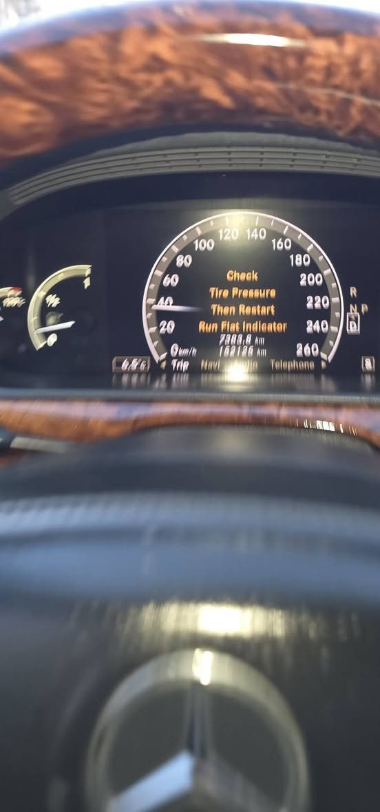 بۆ فرۆشتن 🇩🇪✔️⚜️لبیع

‏‎مارسيدزS550
خلیجی به نزين 8 پستؤن زه مان 
‏

مواسەفات 
سە لاجە
‏‎(_ده رگا لارج_ پە ردە - ئۆتۆ ستۆپ - پارکین  - ناو فۆرمیکا   -  - شاشه _كامئرا -  .  تە لە فون - قاسە -  کوشن پێشوو دوا موحەریکە ئە جولێ -- ده رگا جه گ-صلايت

ئوتو هولد-سنوق شه فت و سە حب -کوشن مە ساج 
‏‎حاسه ى پئش و دوا ⚔️ -كوشن و سوكان كاره باى -
‏‎گئرى سه ر سوكانه -سيدى بؤكس CD - AMG بیلاد فول مواسه فاته  
له ده عامى پێشە وە ھە تا دە عامى دواوه هه موو گيانى 

به شه رته ھیچ مە سرە فیکی تیا نیە 
‏‎تازه سئرفزى بۆ کراوە لە شه ريكه هيچ خه له لى كاره 
‏‎باى و گئر و مه كينه ى نيه⚙️

شوين : قه لادزه
تاقانه يه له خاوينى و جوانى 
له ژوره وه خه وتوە 
نرخ 89
***********
*********** بشدار, السليمانية
