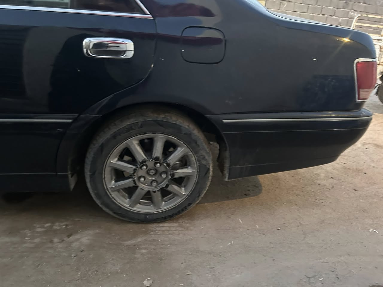 سلام عليكم سيارة جنون ادوات اربع دكم بدون كصة بيه ضربات بل جاملغات الخلفية فقط *********** بكان السيارة بصرة خور الزبير ؟ السعر 35 وبية مجال ؟ وبية رقم وسنوية
