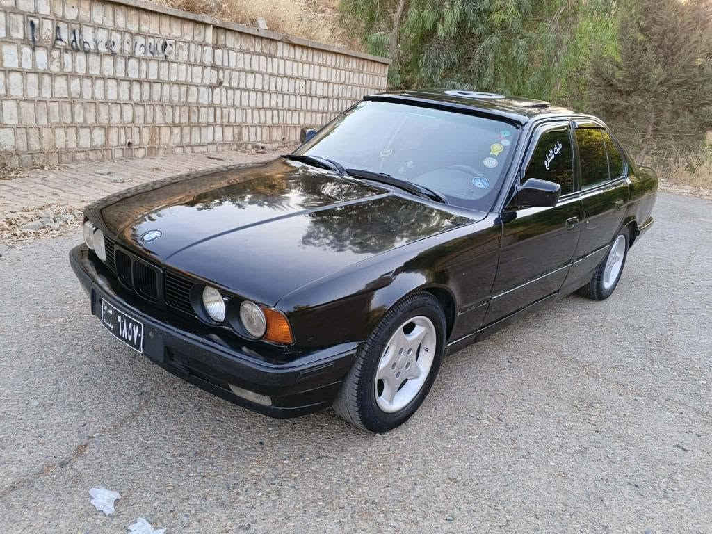 Bmw_e34.520i
مۆدیل 93
ئاڕم پلاستیک سلێمانی بەشەرت
گێرو مەکینەو سەرفو بوخاری بەشەرت 
دەعمو لێدرای نیە
پیشو پشتی توندو تۆڵ 
دەعامی بۆ دەعامی بەشەرتی سەت فیتەر 
سڵایت چوار جام کارەبا 
*********** أربيل, العراق
