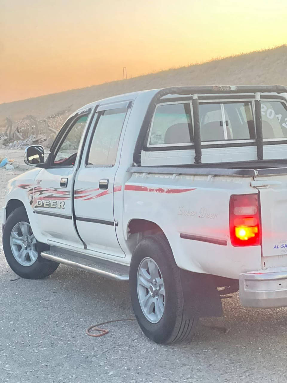 DEER12
سياره جاهزه منقصها شي
سنويه جديده تحويل وكالا
دفتر بنزين موجود
تايرات تخم جديد
تبريد شغال مابي اي عيب
سياره فقط بونيد مبدل بيها ولباقي مكفول
للتواصل *********** كركوك, العراق
