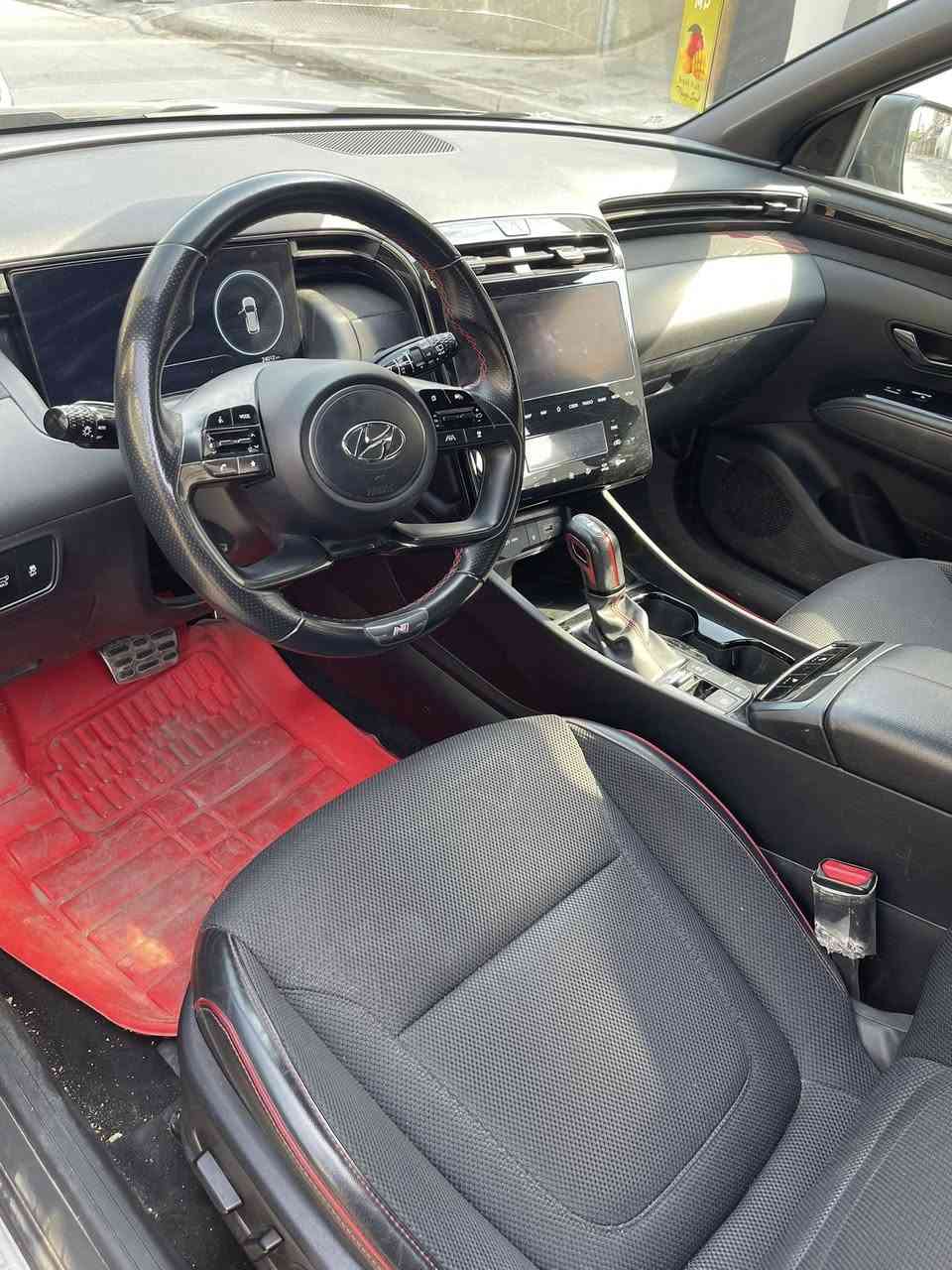 للبيع توسان 2023 n لاين مكينه 2500 بدون تيربو
ماشية 23 الف كيلو 
فول مواصفات 1/1
صبغ ربع البنيد فقط بدون ايرباك 
السعر 198
***********
