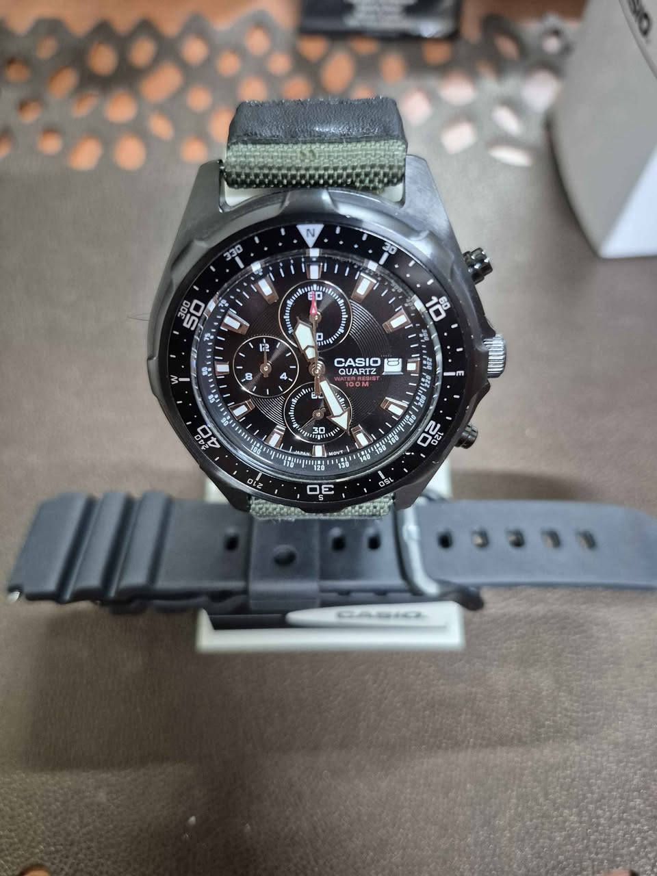 للبيع كاسيو AMW330 النسخة العسكرية مع دبل سير كتان وربر والعلبة نظافة تامة مواصفات مقاومة للماء ١٠٠ متر رنك دوار بوصلة سناتر كرونوكراف ارقام لومينوس منفذ يومي والسعر ٩٠ ألف مع التوصيل بغداد, العراق


**إذا كنت صاحب هذا الإعلان وتريد حذفه لأي سبب، رجاءا أرسل رسالة إلى الدعم الفني**