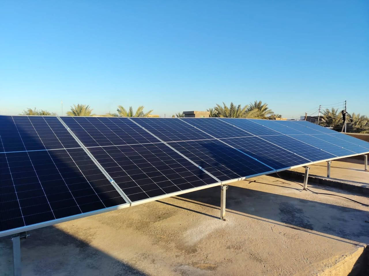 بفضل الله وبحمده قامت كوادر شركتنا (شركة المهندس للطاقة الشمسية) بنصب منظومة طاقة شمسية منزلية لأحد زبائن شركتنا
العرض الاقوى تحطيم الاسعار 🔥 🔥 🔥 🔥 🔥 🔥
العرض الاول 🔥 🔥 🔥
السعر : 4،000،000 نقدا
السعر : 5،000,000 قسط 
القسط الشهر 277 الف فقط
القدرة : 15 نهاري و 15 ليلي 
الألواح: 620 واط ضمان 15 سنة  عدد7
البطارية: ليثيوم حجم 15 كيلو واط ضمان 5 سنة
الانڤيرتر :  حجم 6 كيلو مع واي فاي مدمج ضمان 2 سنة 
العرض الثاني 🔥 🔥 🔥
السعر :  3,500,000 نقدا
السعر :4,500,000 قسط
القسط الشهري250 الف فقط
القدرة : 10 نهاري و 10 ليلي 
الألواح: 610 واط ضمان 15 سنة  عدد 5
البطارية: ليثيوم حجم 10 كيلو ضمان خمس سنوات
الانڤيرتر :  حجم 6 كيلو مع واي فاي مدمج ظمان 2 سنة
العرض الثالث 🔥 🔥 🔥
السعر : 2.750،000 نقدا
السعر : 3,750,000 قسط 
القسط الشهري 208 الف فقط
القدرة : 10 نهاري و 7 ليلي 
الألواح: 620 واط ضمان 15  سنة عدد5
البطارية: ليثيوم حجم 7 كيلو ضمان خمس سنوات
الانڤيرتر : حجم  4 كيلو ضمان 2 سنة 
العرض الرابع 🔥 🔥 🔥
السعر : 2،250،000 نقدا
السعر : 3,250,000 قسط
القسط الشهري 180 الف فقط
القدرة : 8 نهاري و 5 ليلي 
الألواح: 620 واط ضمان 15 سنة  عدد 4
البطارية: ليثيوم حجم 5 كيلو ضمان خمس سنوات

 #شركة #المهندس #للطاقة #الشمسية 
كركوك - الحويجة - شارع المشاتل قرب جامع كامل الحاج صكر مجاور شركتي الدليان والصبحي للحجم والعمرة 

***********

للحجز و الاستفسار
مدير شركة المهندس للطاقة الشمسية  
ربيع سامي الجبوري 
⁨ ***********
مهندس سعد 
***********
انور الفرحان 
مدير المبيعات 
***********
مهندس الصيانة 
عزيز الفرحان 
***********
 عمر الفرحان 
***********
