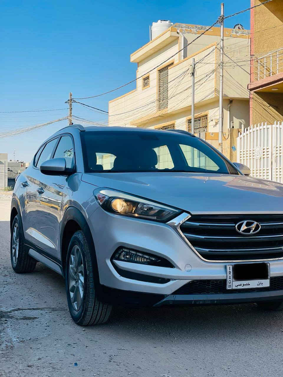 توسان موديل 2018
وارد أمريكي ضرر جاملغ وبنيد و الباقي كفاله بدون دواخل مواصفات كامره 
تحكم جهتين
تبريد 
حداديه
جاهزه من كلشي 
المكان بابل / حي الرضا قرب العلوه  
السعر 162$
الاتصال و الاستفسار *********** غير متواجد ع الفيس
