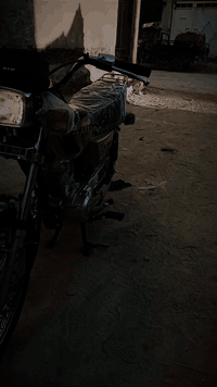 السلام عليكم نامه امتياز
موديل 2025
لون خاكي
اوراق اصولي كبل ترقم

الدراجه وكيلها العارضي طالعه بشهر ال 11 بعدهي بحالة الوكالة شخط مابيها دهن جديد مناقصها شي والمكينه بحالة الوكالة ما مفتوحة..  السعر 900 وبيها مجال للطيبين مكاني نجف حي النداء
***********بي واتساب
