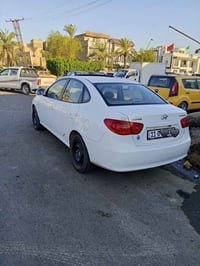 النترا 2009 • محرك 2000 • غاز بنزين