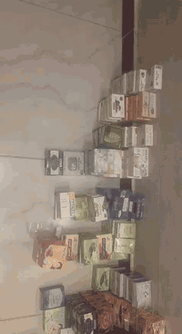 للبيع صوابين وشامبوات وكريمات تصفيةمحل عطاريه بسعر مناسب جدا بغداد الكرخ ***********
