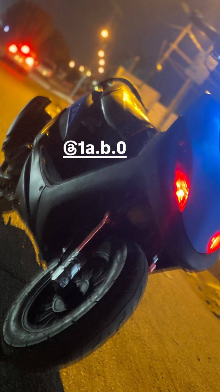 السلام عليكم للبيع دراجه ماكس عدلة دراجة كاملة مكينة بلادية برغي ما مفتوح بيها ماصارلها 6اشهر من نازله من الرمبة الدراجه شغاله نكره سلف وهندر كهربائيات كلها كامله دبلات رياضه جدد تايرات جدد دشبول رياضي 7 الوان صالنصة رياضي الدراجه كامله على اخر حبايه ما ناقصها شي
السعر 725 وبيها مجال بسيط العنوان بغداد جكوك قرب عادل ماركت للاستفسار الاتصال على هذا الرقم ***********
