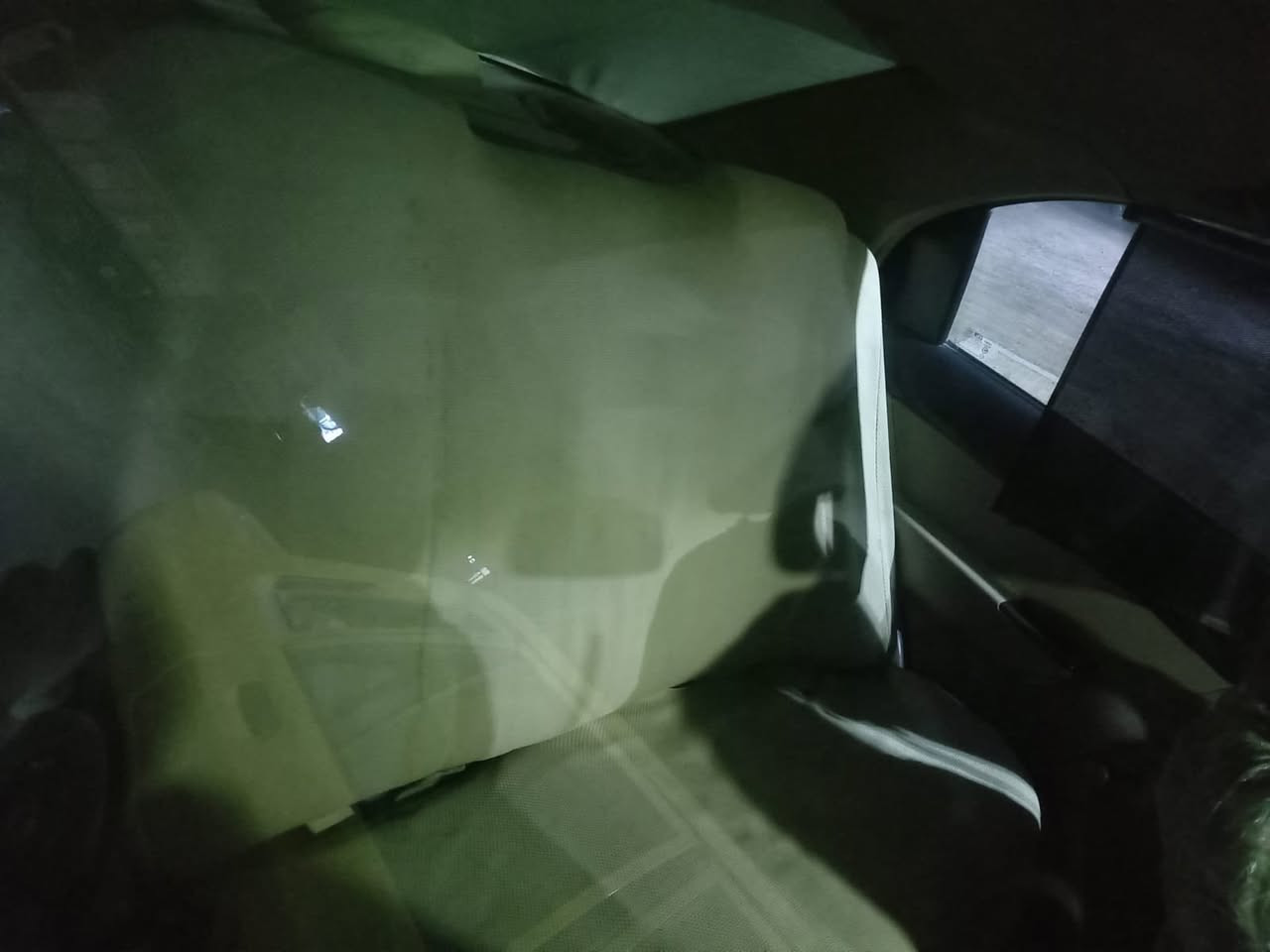 سلام عليكم سيارة افيو موديل 2009 سيارة خير من الله مكينه كير مكفولات السيارة بأسمي منضومة تبريد كاملة تدفئة كله شغال كهربائيات كلها شغاله مصفره هيئة وغرامات ارقام جدد الانكليزي دوشمه جديده معروضه ب43 وبيها مجال العنوان واسط كوت للاتصال ***********
