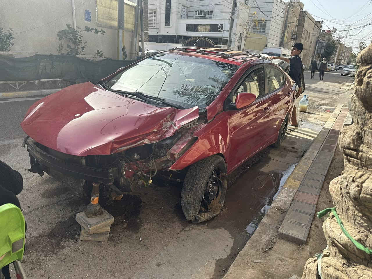 سياره  النترا موديل ٢٠١٥ خليجي سياره تعرضت لحادث مثل مواضح بلصور السياره جانت مكفوله من الزلغ ونظيفه بشكل  هسه ابيعها على وضعها رقمها بغداد نكليزي  باسمي تحويل ثاني يوم الاستفسار الاتصال  *********** مكاني بغداد الحرية
