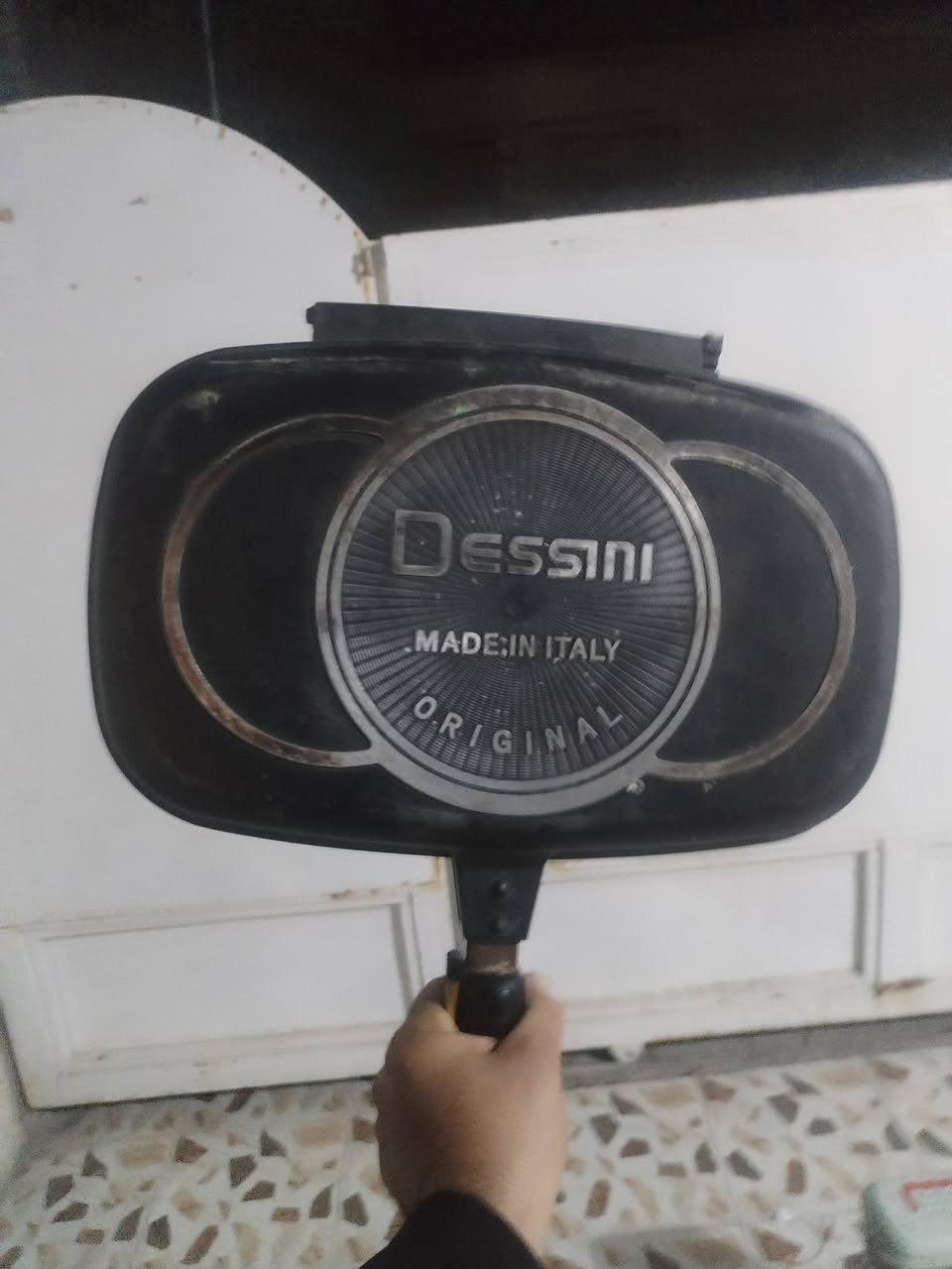 غراض للبيع مبرد سعر 100 نضيفه اخو الجديده قاعده مبرده سعر 8000 جدوره حجم 60 سم عدد2 سعر 35 طباخ منضدي سعر 20 الف صوبه نفطيه سعر 20 جدر صغير سعر 10 جهاز بخار سعر 30 فرشه تخم سعر 35
رقم *********** بهرز فرع مدرسة اليمامه
