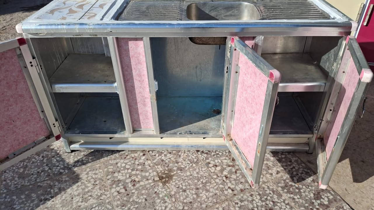 ارضي سنك قياس مترتين الي ربع 

كوفه حي ميسان ***********
