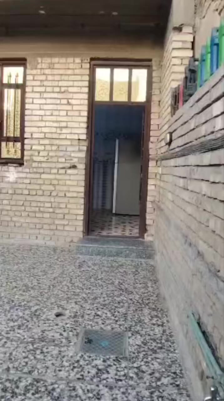 دار للبيع طابو صرف طابق واحد
المساحه ٢٠٠م واجهه ١٠ ونزال ٢٠ بناء ٢٠١٨
غرفتين نوم 
العنوان الثالثه قرب حسينيه الامام الصادق
السعر ١٩٠
الاتصال ***********٠
