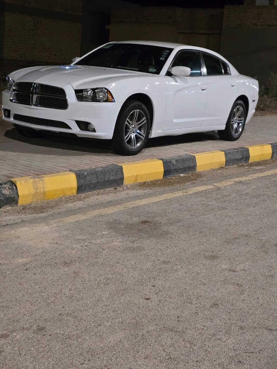 السلام عليكم جانجر للبيع موديل ٢٠١٤ أربيل بسم عربي  مبدل بابين فقط بدون ارباك سياره جاهزه مكينه 
  كير حداديه عربانه خلفيه واحد وعشرين السعر ١٥٥مكان كوت شيخ سعد مكلف بل نشر للشراي يتصل ***********
