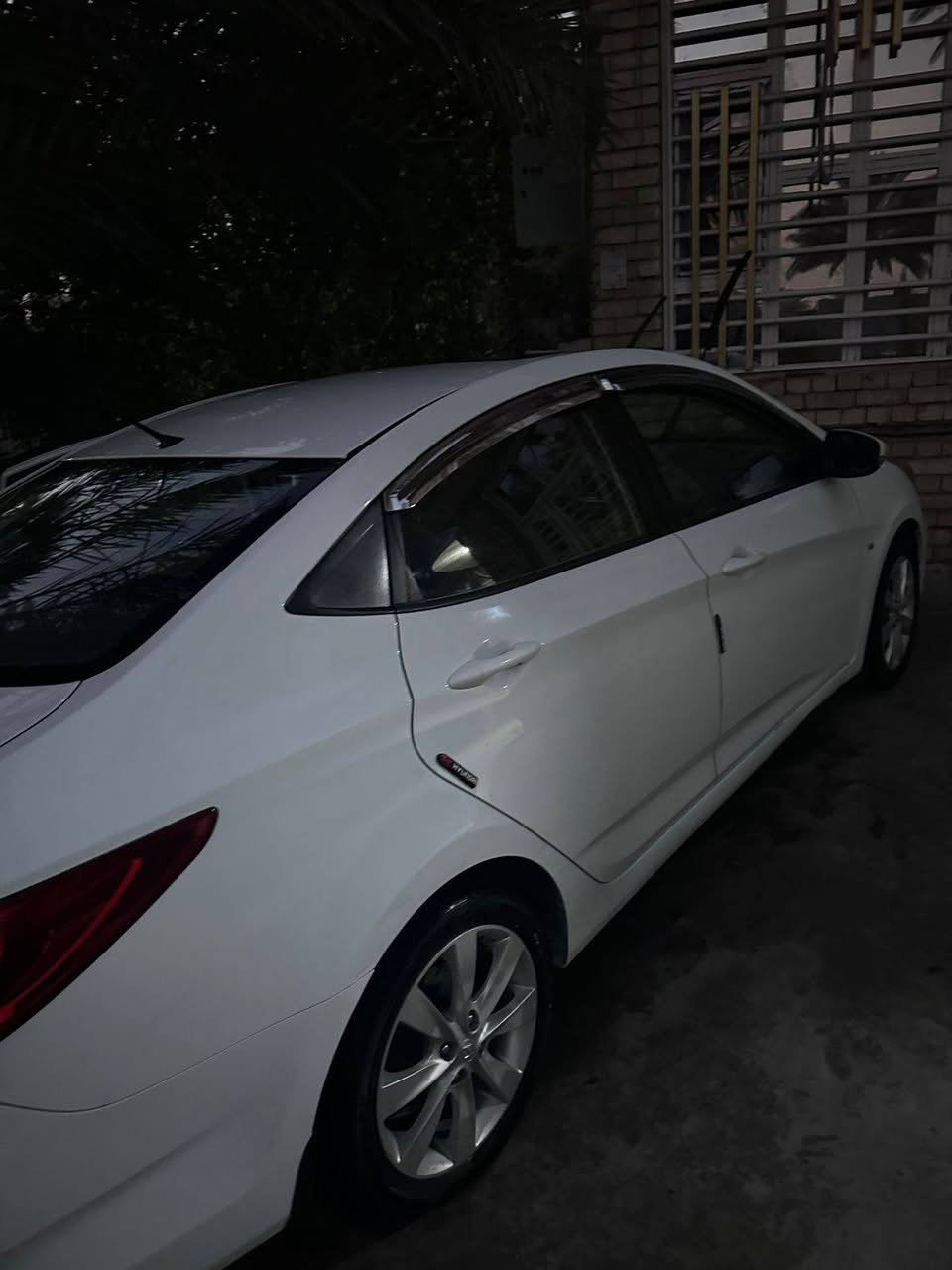 سلام عليكم
اكسنت ١٢ فول فتحه كامره تحكم ستيرن سياره مكفوله  كير محرك مكفول ماشيه ١٤٠ الف سياره بأسمي مكاني كربلاء 
***********
***********
