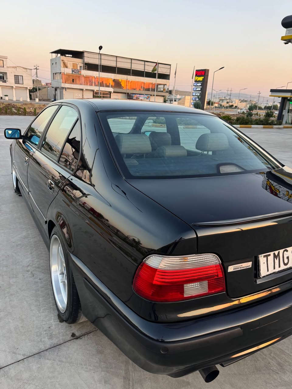 بیلاد Msport
ماشاءالله لەماڵی هەموولایەک 🤲🧿مۆدیل2003مەکینە 525i دەبڵ دجیتال دەبڵ گێڕ.
Abs بەشەرت 
.سوکان بیلاد .جام ئۆتۆ و شەباح کوشین  .سیسەم .سیاحی . هیتەر 
  مەنەفیست ئەسڵی ابراهیم خەلیل 2021داخڵ بوە. زۆر خاوێن ماوەتەوە .  بۆیاخ سەخفو حیزام بەشەرت  
 .بەردی گزۆز ماوە 
مەکینە گیر تەبریت ساردوگەرم براوەو موس بەشەرت .کارەبای بەشەرتی کۆمپیتەر  ماشاءالله سەیارەکەزۆر  لەرسمەکان جوانترە    
شوین رانیە 
*********** Singapore
