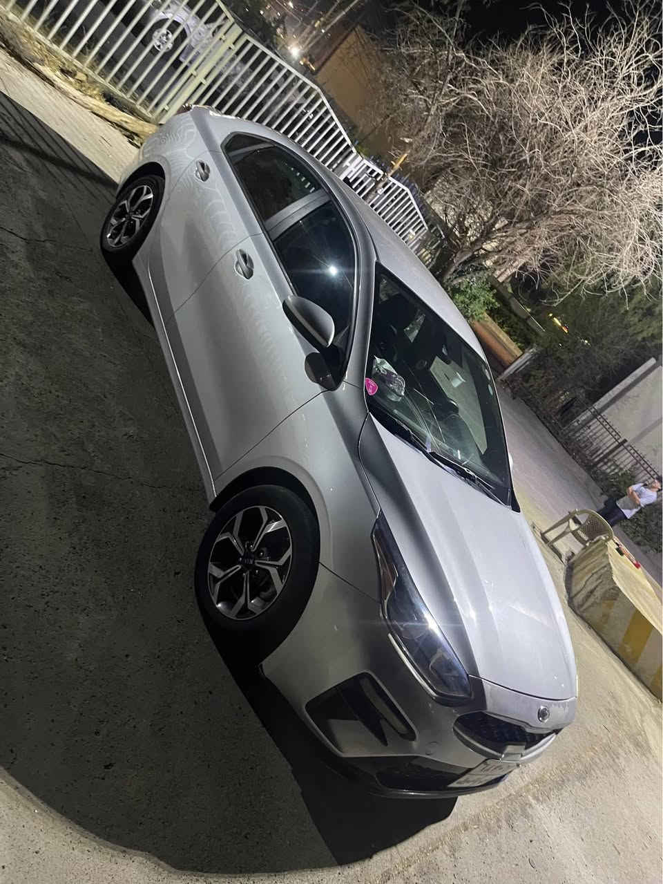 كيا فورتي موديل 2019 وارد أمريكي محرك أقتصادي 1600 ضررها جاملغ وباب بدون دواخل بيها ايرباك برده وكشن طاك ماشيه 72 ألف ميل وهزه جديدة ومكان السيارة أربيل للأستفسار *********** وتس آب موجود أربيل, العراق
