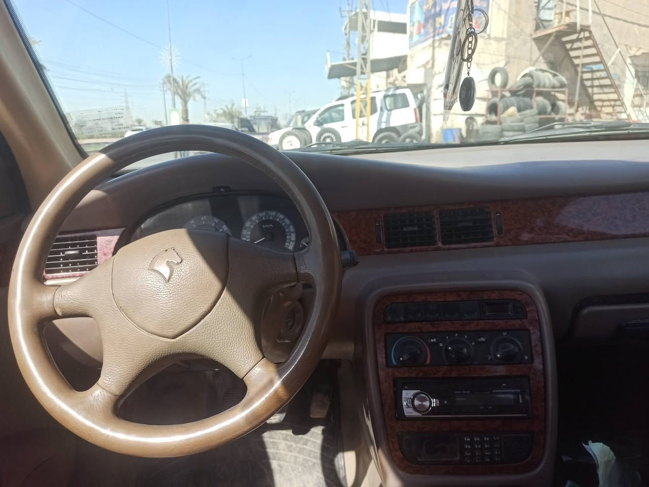 سلام عليكم
للبيع سمند موديل2013
كفاله عامه عدا بارد شي كلش بسيط رقم بغداد انكليزي هزه وسنويه جدد
  مكينه وكير وتبريد وكهربائيات كلهن شرط النظافه سياره كلش جديده السعر43وبيه مجال كلش بسيط
مكانه نجف كوفه 
***********
