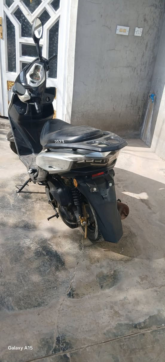 دراجة ماكس موديل ٢٠٢٣ شغالة محرك لاصرف لادخان دراجة حلوة نص هندر تشتغل والسلف الدشلي الي يربط السلف بالراجز مموجود كهربائيات كلها شغالة السعر ٢٥٠
ديالى السعدية للإستفسار على هذا الرقم ***********
