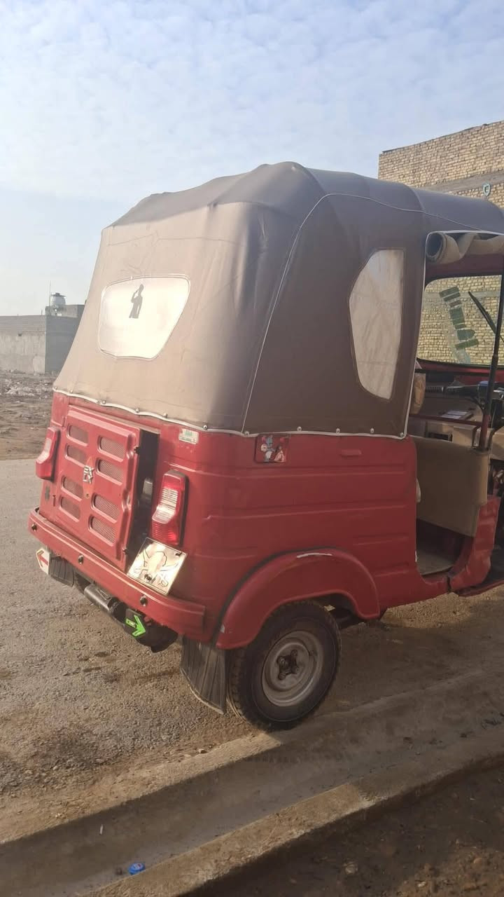 السلام عليكم اخوان تكتك 2017 يا مكينه 21 تكتك معموره جديد اوراق المصطفى سبعه مكان الحميديه بظهر المدينه السعر3500 وبيها مجال للشراي***********
