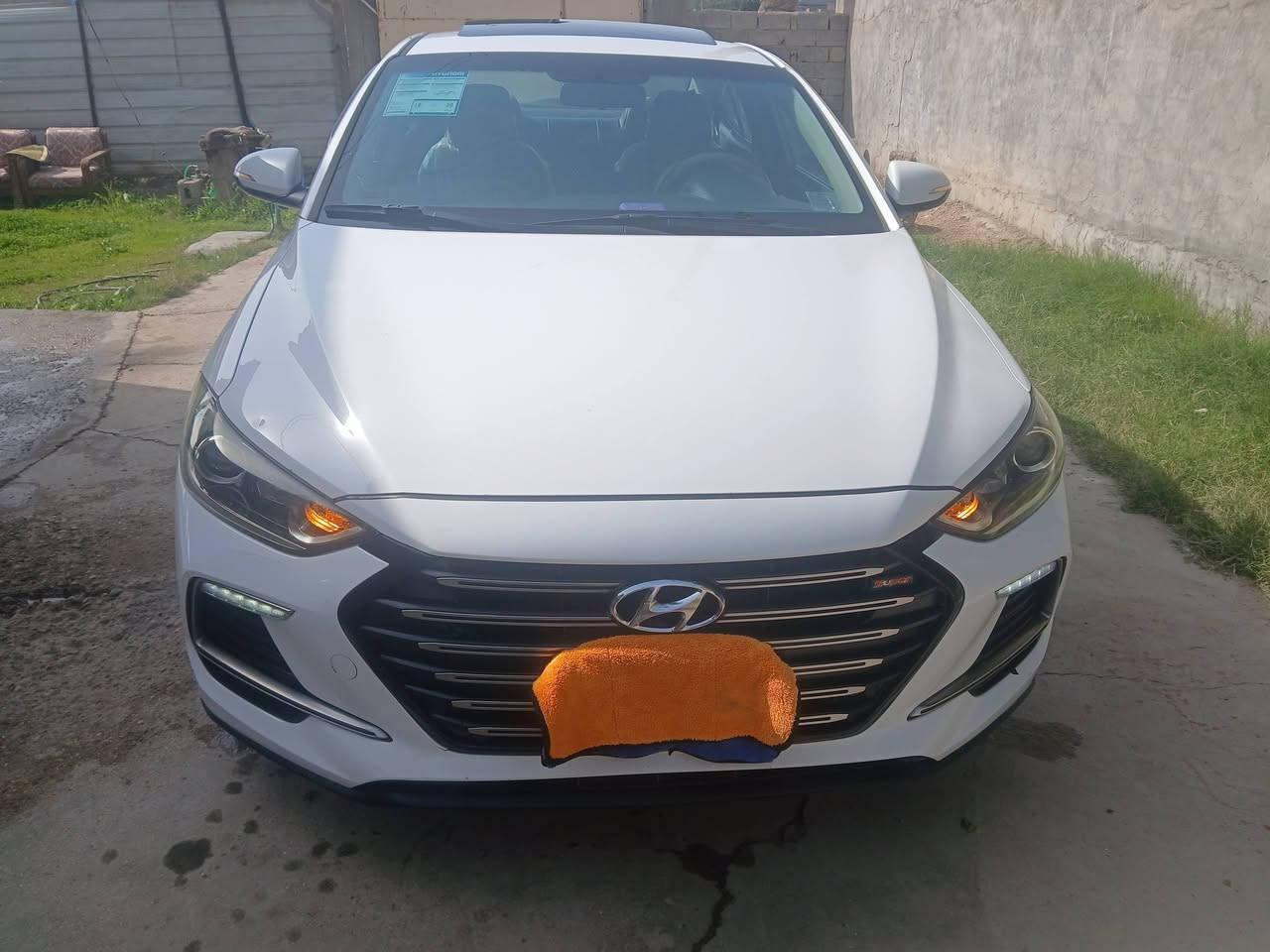 السلام عليكم الانتراء خليجي سوبر موديل ٢٠١٨ رقم بغداد بسمي السياره بيها جاملج الخلفي مصبوغ جهه السايق ماشيه ١٦٣السياره محرك كير تدفه منضومه تبريد جديده العنوان الدوره هور رجب الاتصال على الرقم *********** او *********** السعر ١٥٠ وبيها مجال قليل
