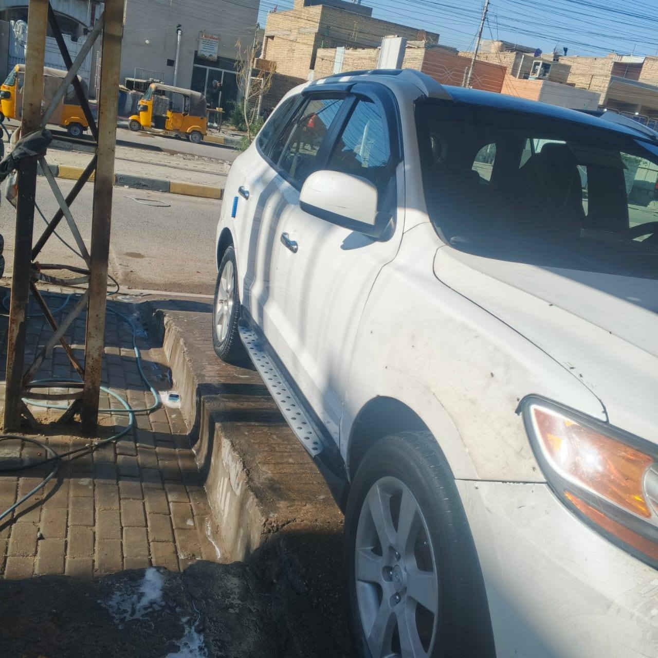 من رخصت الادمن.  هيونداي سنتافي موديل 2007  محرك 2700 وارد أمريكي تبريد 3قطع سياره خير من الله مال جناي  ب أسمي سنويه ل2027 تحويل مباشر ب أسم المشتري  سياره شوفت عينك سونار وياهه  ملاحضه السياره 7راكب. السياره معروضه ب     115$  وبيه مجال للشراي  اتصل وبيك خير وتدلل  ماعندك رصيد رمش واني اخابرك الهاتف  ***********
