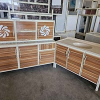 كاونتر متر ونص • سنك متر و٢٠ مرمر • المنيوم سوكي