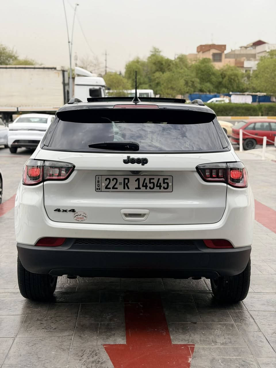 جيب كومباس 2023 فئة Limited
مرقم كامل بسعر 165 $ وبيها مجال 
مواصفات كاملة  🔥
▫️سقف أسود 
▫️بانوراما كاملة تعطي فخامة وإضاءة داخلية 
▫️شاشة كبيرة حديثة تدعم Apple CarPlay و Android Auto
▫️داخل جلد فاخر مع كشن وستيرن تدفئة
▫️سيستم صوت ممتاز ونقاوة عالية
▫️صندوق كهربائي فتح وغلق أوتوماتيك
▫️تشغيل بصمة ودخول ذكي
▫️كاميرا خلفية + حساسات + أنظمة أمان متطورة
▫️ويل سبورت 
▫️محرك اقتصادي وراحة بالقيادة
السونار مرفق مع المنشور  وصور الحادث كامله 
المكان اربيل📍
للتواصل ☎️
***********
