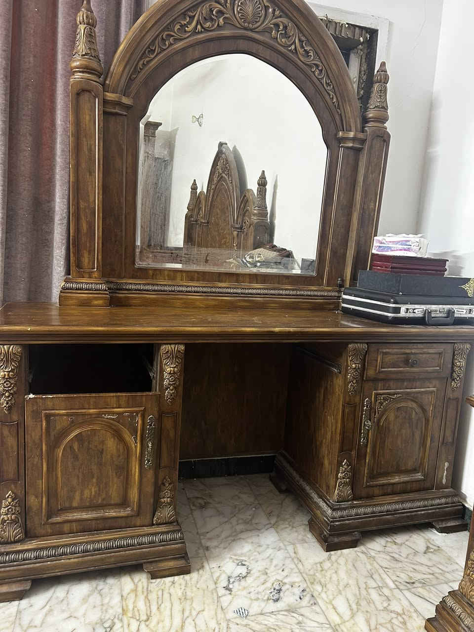 غرفه ماليزيه للبيع ٦ قطع ثقيله سعرها ٨٠٠


**إذا كنت صاحب هذا الإعلان وتريد حذفه لأي سبب، رجاءا أرسل رسالة إلى الدعم الفني**