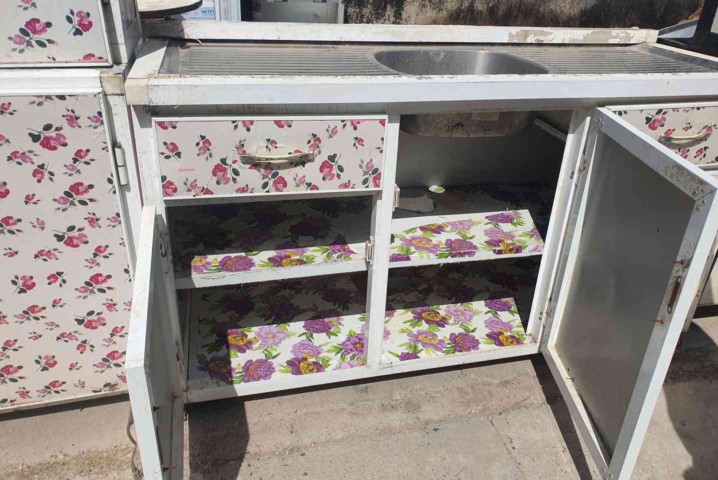 السلام عليكم متاح كاونتر 3قطع للبيع بسبب الوعود الكاذبة
السعر 160قفل الي يريدة يتصل على الرقم ***********
او يراسل خاص العيب مالته باب الملحق موضح بالصورة مأشر علية
