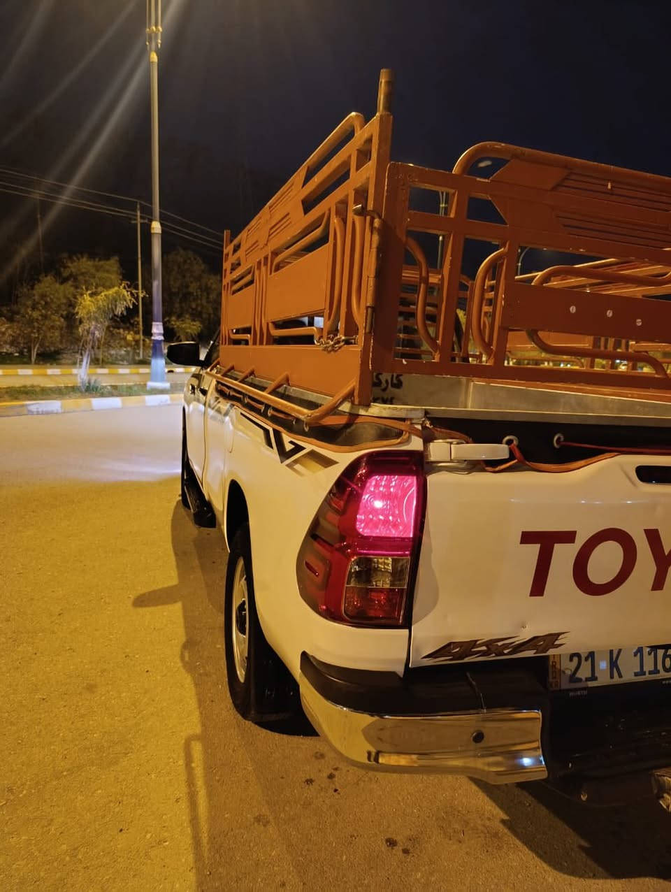 سەلاموو عەلەیکووم. ئەم گوڵەمان هەیە بۆ فرۆشتن پیویست بە وەسف ناکات مۆدیل 2024 سەید نەهرۆیە تایەی شەریکەی لەژیرایە ٢٩ هەزار رۆشتوە  شوین دەربەندیخان  ژم ***********       ***********
