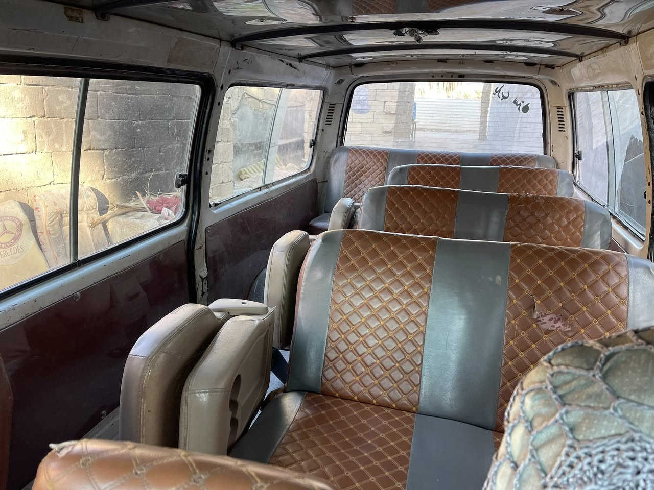 هايس مديل96مصفره هيه وغرامات تحويل مكينه وكير ونجي اوتماتيك عنواني البصره سياره جاهز ***********
