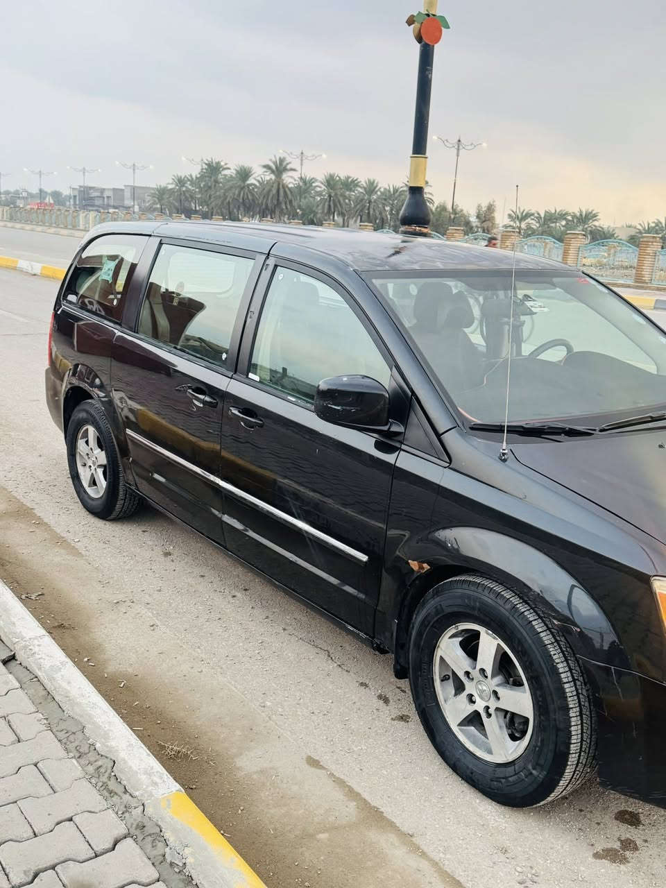 دوج كرفان 2008 سياره كامله كير مكينه صافيات 
Sxt فول 
جام 6كهرباء 
تدفئه تبريد 3 قطع
كشن كهرباء 
3قطع بدون دواخل
وارد امريكي 
ماكو ضربه بلبجم
رقم اربيل سنويه 31 هزه 26شهر 10
السعر 105
مكاني ديالى بعقوبه التحرير
بيها كارت بانزين كركوك
السياره باسمي رقمي ***********
