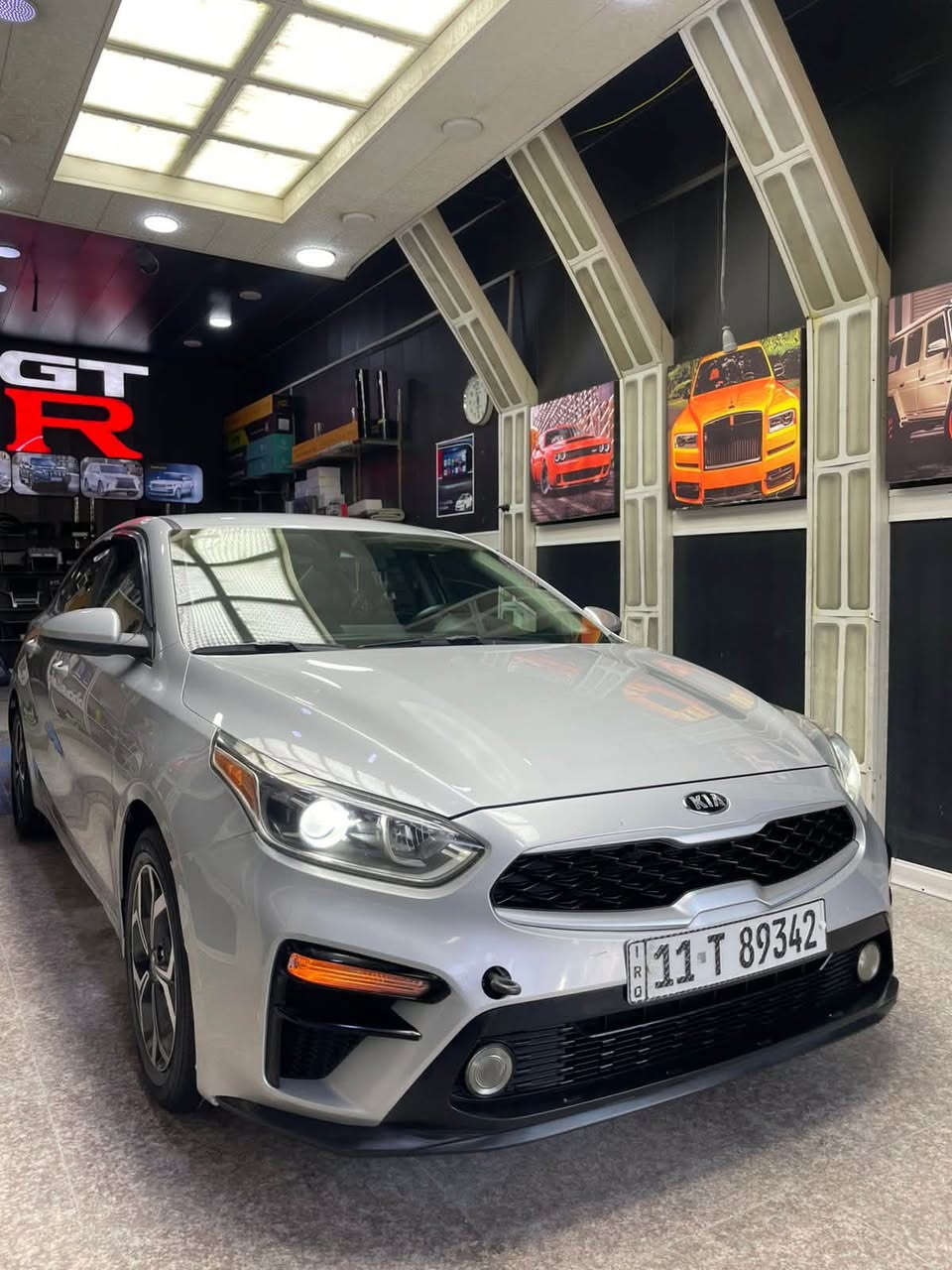 السلام عليكم البيع كيا فورتي مديل 2019 السعر 123 او بيها مجال بل خير عليه الي ياخذها محرك200دوش كير AT المرغوب السيارة جاهزة تبريد تدفئه تخم تاير جديد صدر جديد شاشة كار بلي كامرة خلفية رادار امامي تحكم ستيرن
  صور الحادث والسونار بل منشور بدون دواخل صبغ يم الرقم الصندوك 
مكان السيارة بغداد خاص مغلق ***********
