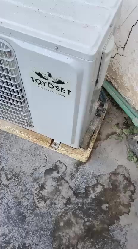 السلام عليكم
سبلت تويوست صناعه ياباني جديد ما مستعمل  السعر 800 مكان جسر ديالى 

*********** واتساب
