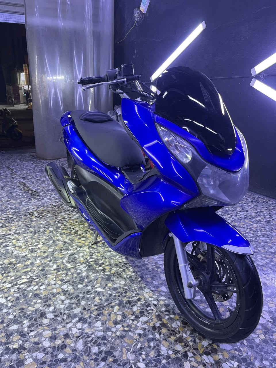 السلام عليكم دراجة بيسي اكس جيل اول 125دراجة مال شارع دراجة كامله اي نقص ما بيها السعر 1250 الرقم ***********
